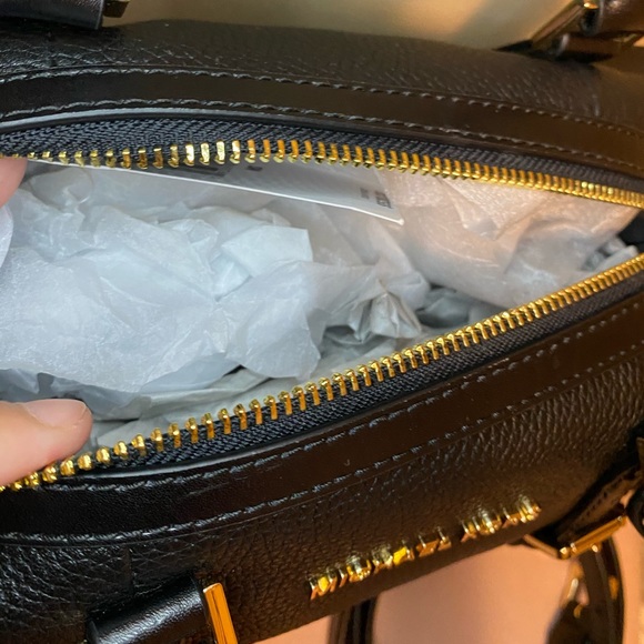 NWT Michael kors purse - Picture 2 of 5